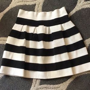 Neslay Designer Black & White Stripped skirt